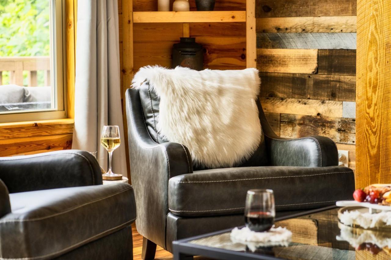 Mountainside - New Luxury Cabin-Fire Table-Hot Tub-3 Pools-Ps5-Bears 蓋特林堡 外观 照片