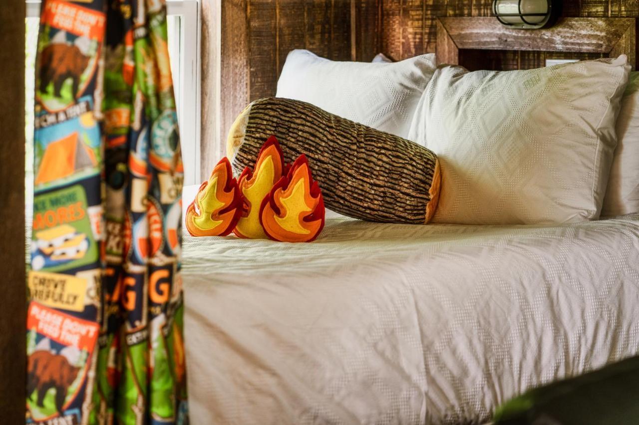 Mountainside - New Luxury Cabin-Fire Table-Hot Tub-3 Pools-Ps5-Bears 蓋特林堡 外观 照片